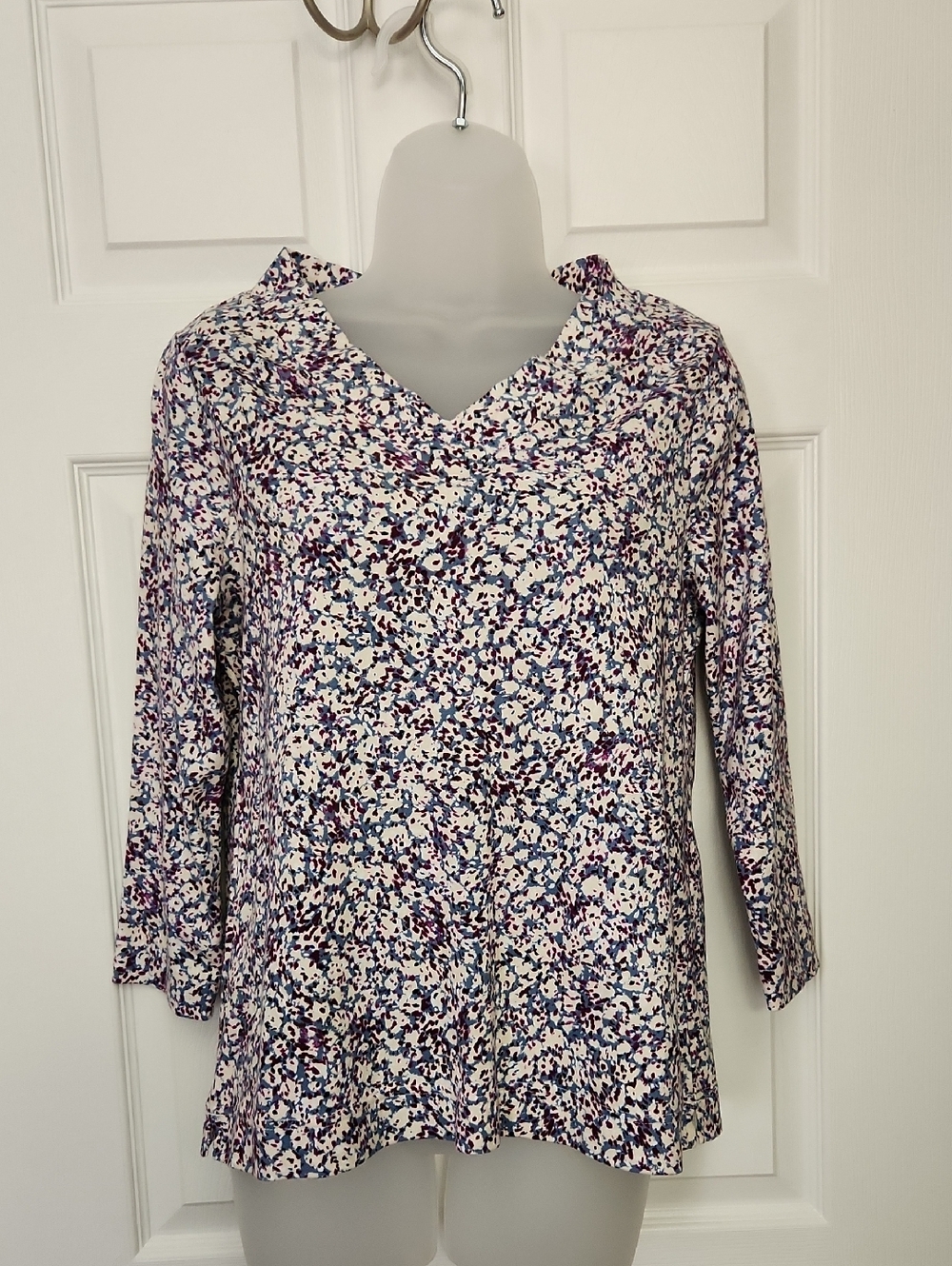 Chico's 3/4 Sleeve, V-neck, Pima Cotton Tee, NWOT, Size 1 (M/8)